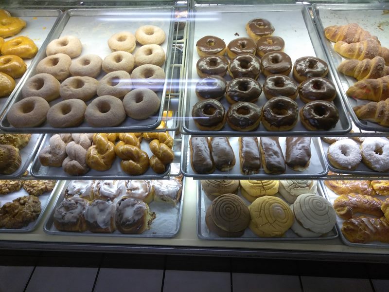 Carlos Bakery food